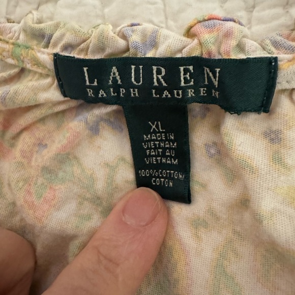 Lauren Ralph Lauren pastel paisley top size Size XL. Elastic neck, 3/4 sleeves - Picture 6 of 10